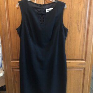 Dani Max Black Dress size 16 with accent opening with bow in front
